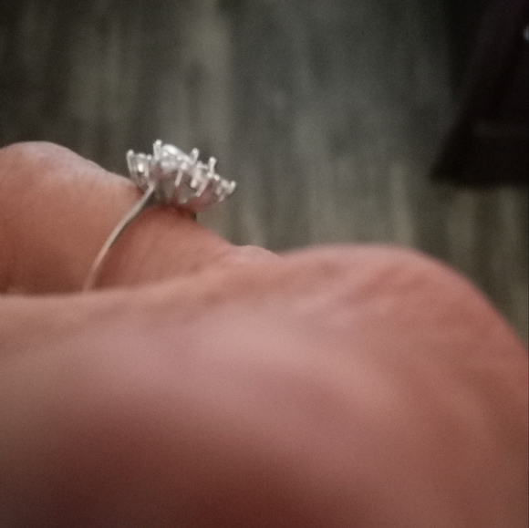 NWOT.  Sterling Silver Diamond Ring/8 - Picture 3 of 7